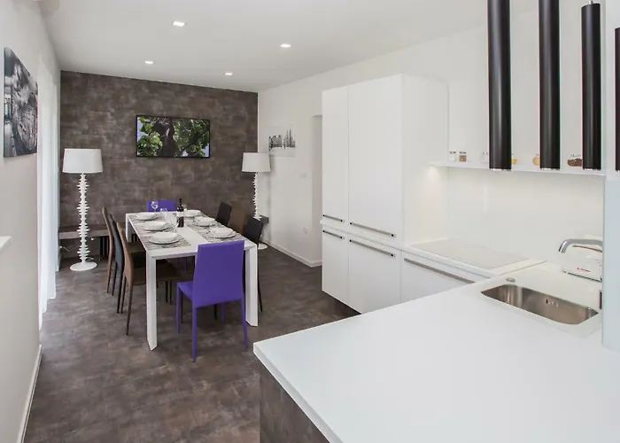 Marija * לובליאנה